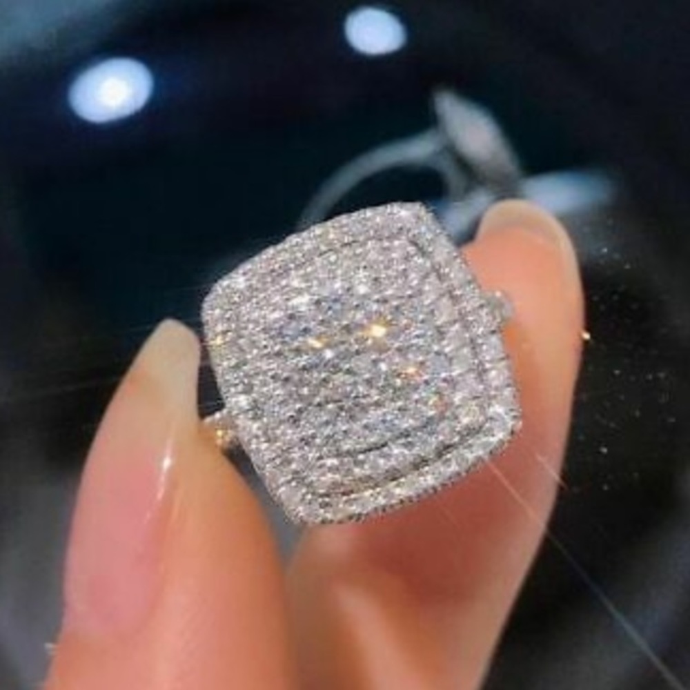 New 925 Sterling silver diamond 💍 ring